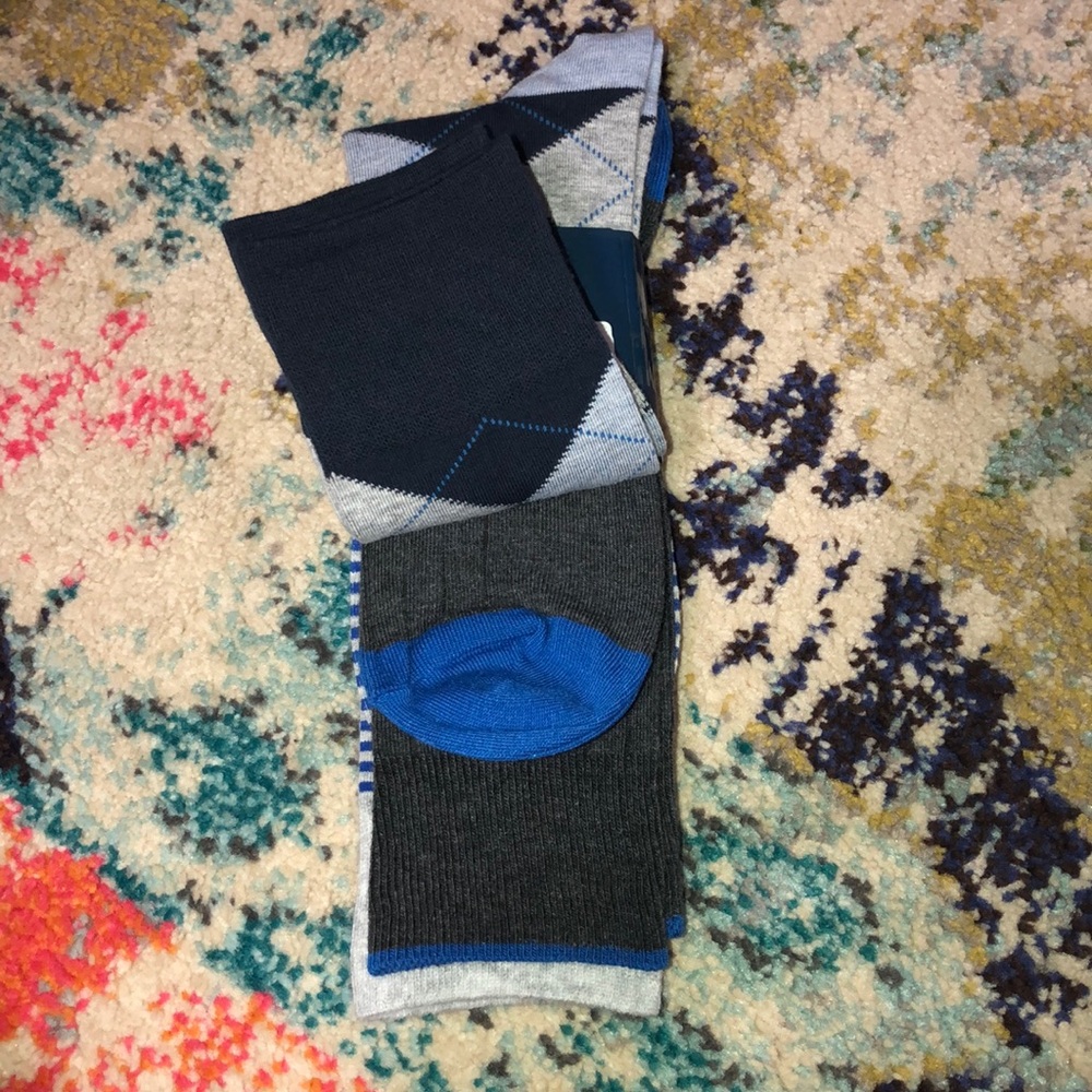 🧜🏼‍♀️3 for $15 item!🧜🏼‍♀️fashion crew socks - Picture 2 of 2
